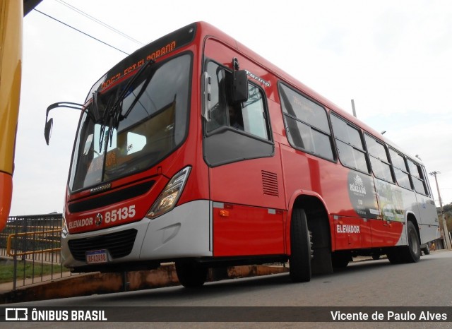 Transjuatuba > Stilo Transportes 85135 na cidade de Mateus Leme, Minas Gerais, Brasil, por Vicente de Paulo Alves. Número da foto: #8467099.
