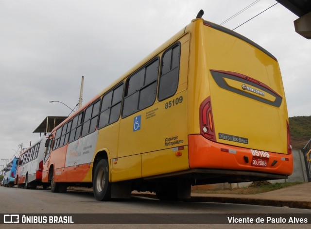 Transjuatuba > Stilo Transportes 85109 na cidade de Mateus Leme, Minas Gerais, Brasil, por Vicente de Paulo Alves. Número da foto: #8467082.
