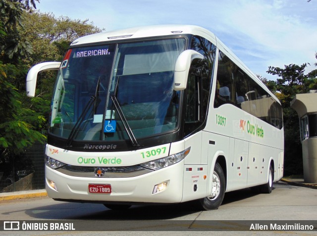 Auto Viação Ouro Verde 13097 na cidade de São Paulo, São Paulo, Brasil, por Allen Maximiliano. ID da foto: 8471364.