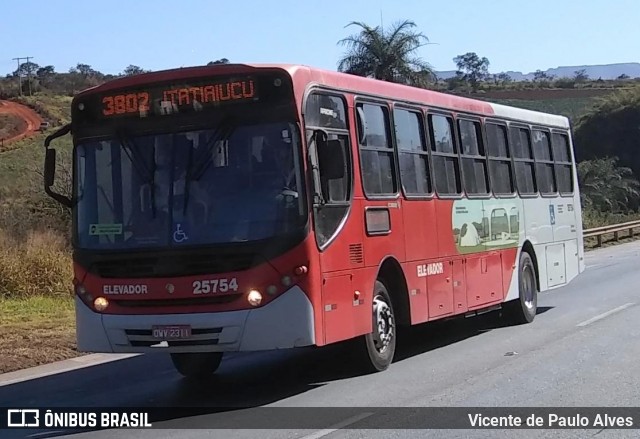 Companhia Coordenadas de Transportes 25754 na cidade de Itatiaiuçu, Minas Gerais, Brasil, por Vicente de Paulo Alves. ID da foto: 8472024.