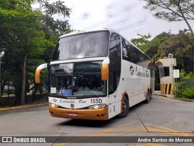 Lourdes Tur 1550 na cidade de São Paulo, São Paulo, Brasil, por Andre Santos de Moraes. ID da foto: 8471392.