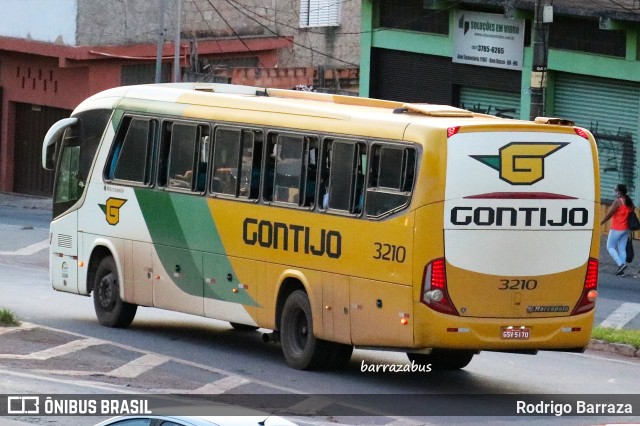 Empresa Gontijo de Transportes 3210 na cidade de Belo Horizonte, Minas Gerais, Brasil, por Rodrigo Barraza. ID da foto: 8472835.