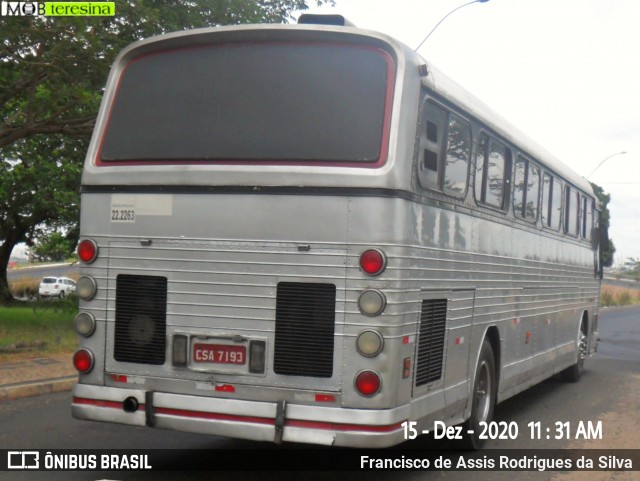 Ônibus Particulares 2967 na cidade de Teresina, Piauí, Brasil, por Francisco de Assis Rodrigues da Silva. Número da foto: #8475894.