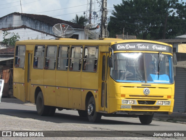 Ônibus Particulares 4039 na cidade de Nazaré da Mata, Pernambuco, Brasil, por Jonathan Silva. ID da foto: 8476340.