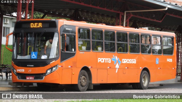 VCG - Viação Campos Gerais 1409 na cidade de Ponta Grossa, Paraná, Brasil, por Busologia Gabrielística. ID da foto: 8481680.