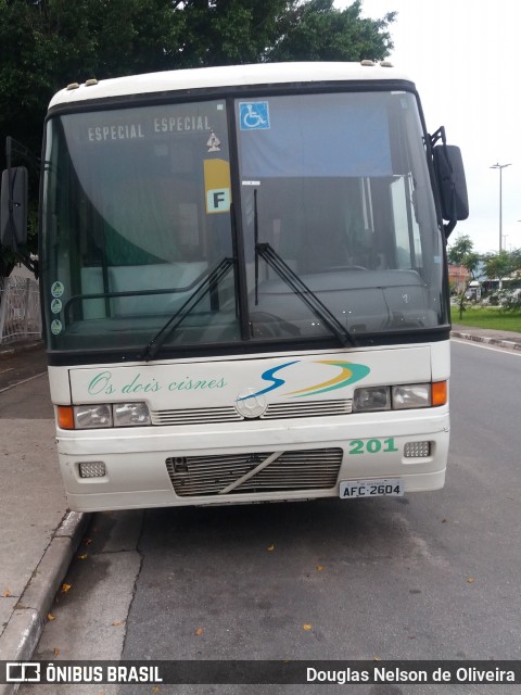 Ônibus Particulares 201 na cidade de Jandira, São Paulo, Brasil, por Douglas Nelson de Oliveira. ID da foto: 8479735.