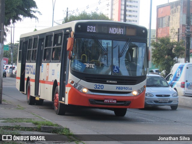 Empresa Pedrosa 320 na cidade de Recife, Pernambuco, Brasil, por Jonathan Silva. ID da foto: 8478623.