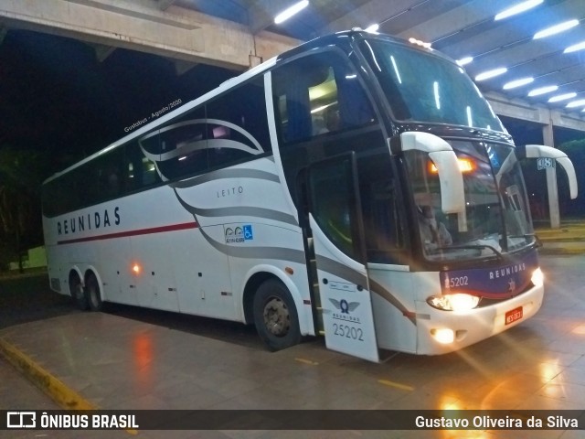 Reunidas Transportes Coletivos 25202 na cidade de Araguari, Minas Gerais, Brasil, por Gustavo Oliveira da Silva. Número da foto: #8479561.