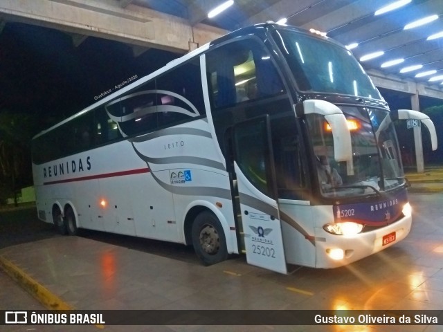 Reunidas Transportes Coletivos 25202 na cidade de Araguari, Minas Gerais, Brasil, por Gustavo Oliveira da Silva. ID da foto: 8479561.