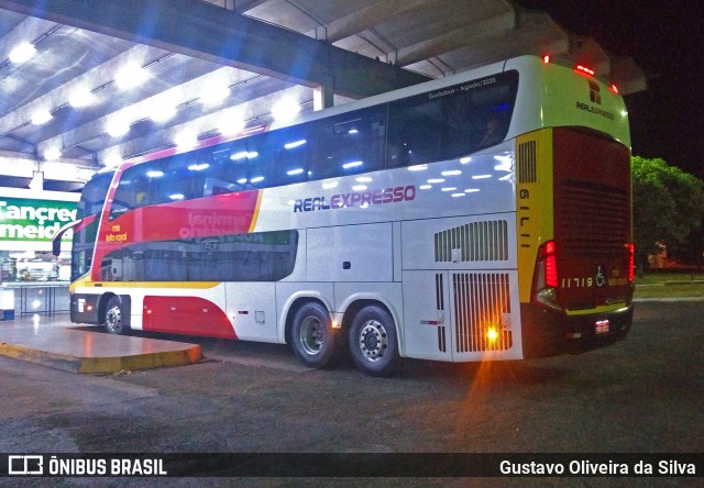 Real Expresso 11719 na cidade de Araguari, Minas Gerais, Brasil, por Gustavo Oliveira da Silva. ID da foto: 8479530.