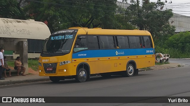 Cooptram - Cooperativa de Transportes Alternativos do Amazonas 2009/076-B na cidade de Manaus, Amazonas, Brasil, por Yuri Brito. Número da foto: #8479109.