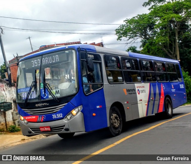 Viação Arujá 39.562 na cidade de Itaquaquecetuba, São Paulo, Brasil, por Cauan Ferreira. Número da foto: #8482696.