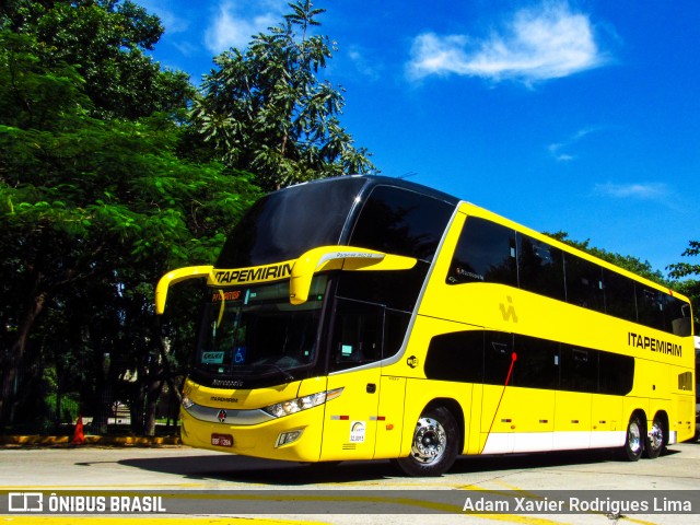 Viação Itapemirim 17001 na cidade de São Paulo, São Paulo, Brasil, por Adam Xavier Rodrigues Lima. Número da foto: #8486445.