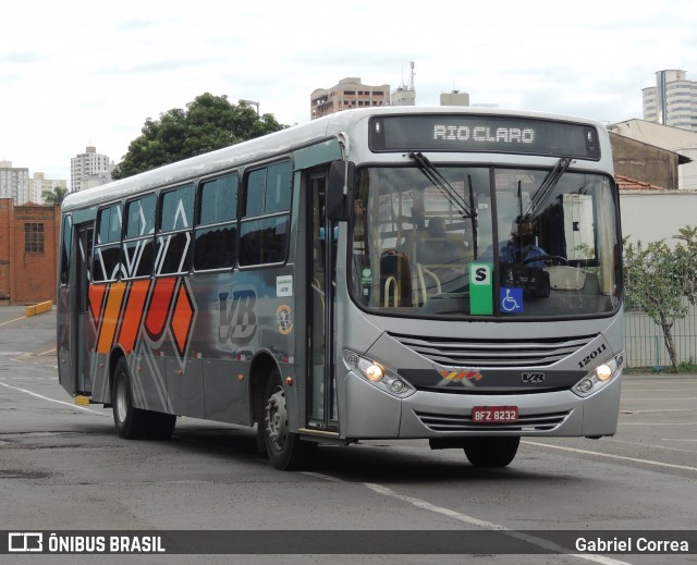 VB Transportes e Turismo 12011 na cidade de Piracicaba, São Paulo, Brasil, por Gabriel Correa. Número da foto: #8486536.