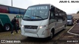 Ônibus Particulares  na cidade de Londrina, Paraná, Brasil, por JULIO SILVA. Número da foto: #8486936.