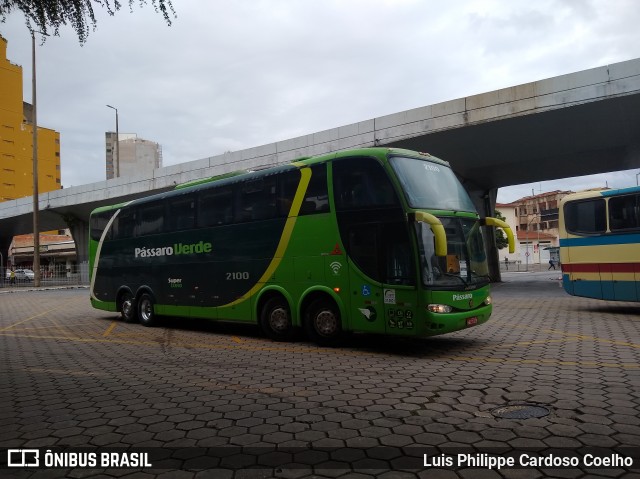 Pássaro Verde 2100 na cidade de Belo Horizonte, Minas Gerais, Brasil, por Luis Philippe Cardoso Coelho. ID da foto: 8490653.