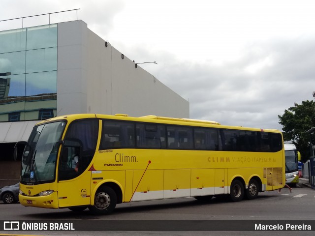 Viação Itapemirim 8815 na cidade de Rio de Janeiro, Rio de Janeiro, Brasil, por Marcelo Pereira. ID da foto: 8494582.