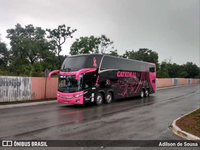Catedral Turismo 20349 na cidade de Brasília, Distrito Federal, Brasil, por Adilson de Sousa. Número da foto: #8495592.