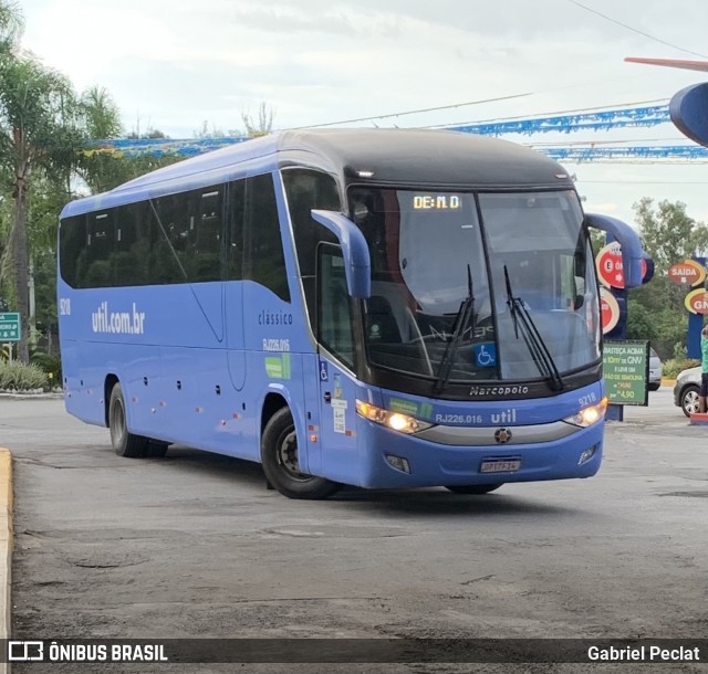 UTIL - União Transporte Interestadual de Luxo RJ 226.016 na cidade de Guaratinguetá, São Paulo, Brasil, por Gabriel Peclat. Número da foto: #8495913.