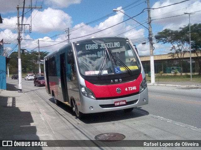 Pêssego Transportes 4 7246 na cidade de São Paulo, São Paulo, Brasil, por Rafael Lopes de Oliveira. ID da foto: 8499788.