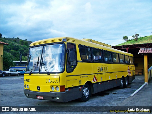 Viação Itapemirim 40221 na cidade de Paraíba do Sul, Rio de Janeiro, Brasil, por Luiz Krolman. Número da foto: #8422215.