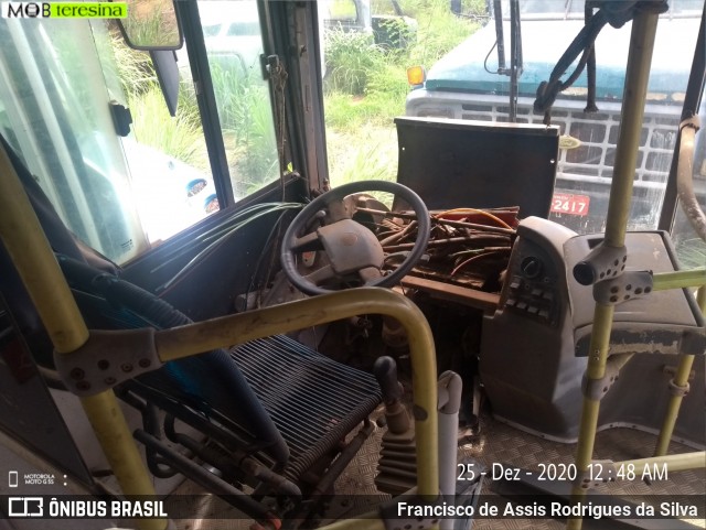 Sucata e Desmanches 07122 na cidade de Teresina, Piauí, Brasil, por Francisco de Assis Rodrigues da Silva. Número da foto: #8502717.