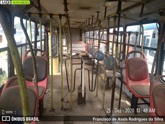 Sucata e Desmanches 07122 na cidade de Teresina, Piauí, Brasil, por Francisco de Assis Rodrigues da Silva. Número da foto: #8502713.