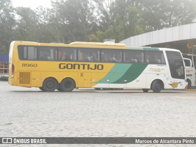 Empresa Gontijo de Transportes 11960 na cidade de Perdões, Minas Gerais, Brasil, por Marcos de Alcantara Pinto. Número da foto: #8505266.