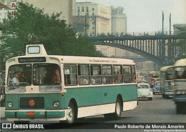 Furcare  na cidade de São Paulo, São Paulo, Brasil, por Paulo Roberto de Morais Amorim. ID da foto: 8507910.