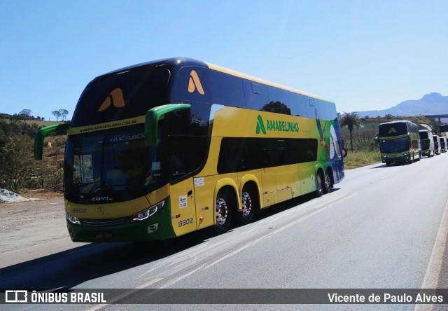 Viação Amarelinho 13302 na cidade de Itatiaiuçu, Minas Gerais, Brasil, por Vicente de Paulo Alves. ID da foto: 8505649.