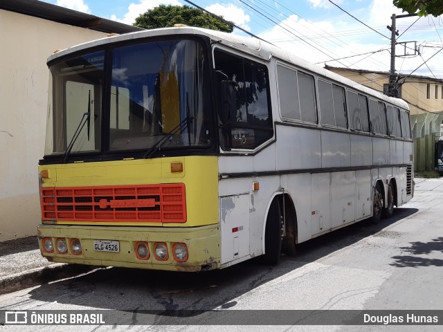 Ônibus Particulares 1530 na cidade de Contagem, Minas Gerais, Brasil, por Douglas Hunas. ID da foto: 8509001.