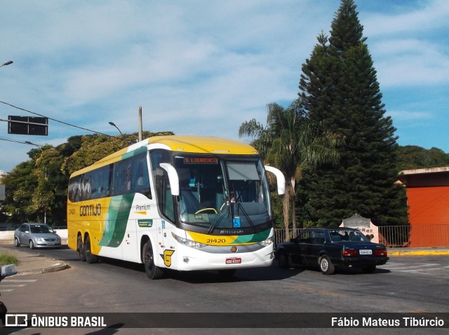 Empresa Gontijo de Transportes 21420 na cidade de Três Corações, Minas Gerais, Brasil, por Fábio Mateus Tibúrcio. ID da foto: 8425225.