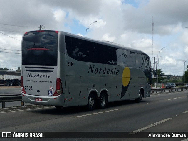 Viação Nordeste 2104 na cidade de Bayeux, Paraíba, Brasil, por Alexandre Dumas. Número da foto: #8423389.