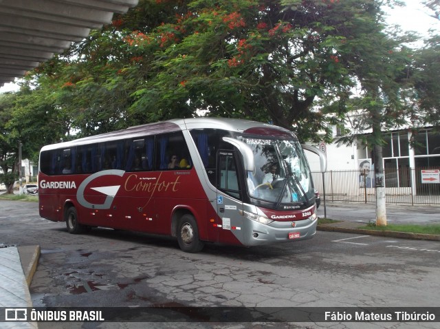 Expresso Gardenia 3240 na cidade de Três Corações, Minas Gerais, Brasil, por Fábio Mateus Tibúrcio. Número da foto: #8427576.