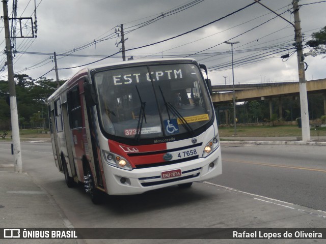 Pêssego Transportes 4 7658 na cidade de São Paulo, São Paulo, Brasil, por Rafael Lopes de Oliveira. ID da foto: 8428152.