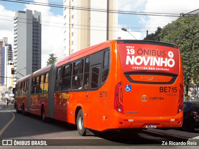 Transporte Coletivo Glória BE715 na cidade de Curitiba, Paraná, Brasil, por Zé Ricardo Reis. ID da foto: 8426875.