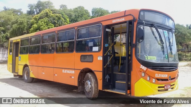 Expresso Unir 580 na cidade de Pedro Leopoldo, Minas Gerais, Brasil, por Vicente de Paulo Alves. Número da foto: #8426276.