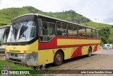 Ônibus Particulares  na cidade de Carangola, Minas Gerais, Brasil, por Julio Cesar Euzebio Alves. Número da foto: #8426487.