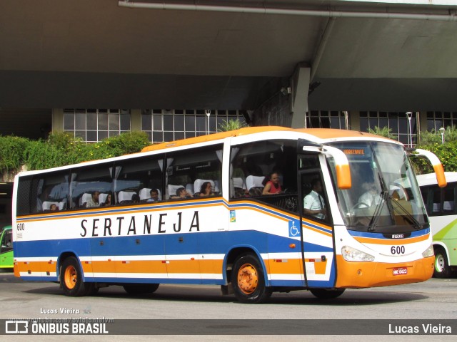 Viação Sertaneja 600 na cidade de Belo Horizonte, Minas Gerais, Brasil, por Lucas Vieira. ID da foto: 8429471.