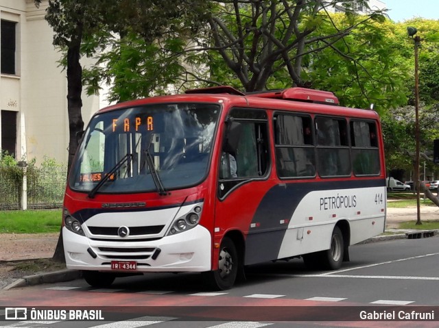 ATL - Associação dos Transportadores de Passageiros por Lotação 414 na cidade de Porto Alegre, Rio Grande do Sul, Brasil, por Gabriel Cafruni. Número da foto: #8440067.