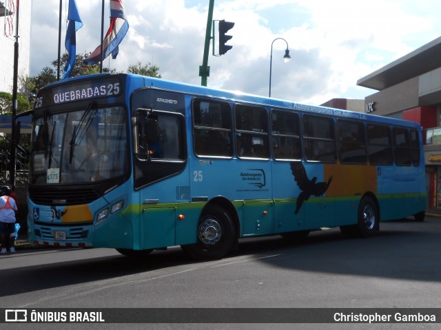 Autotransportes San Antonio 25 na cidade de San José, San José, Costa Rica, por Christopher Gamboa. ID da foto: 8439162.