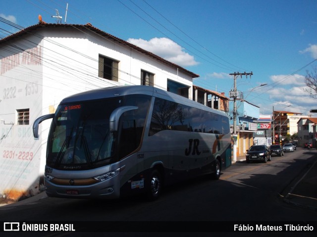 JR Turismo 1520 na cidade de Três Corações, Minas Gerais, Brasil, por Fábio Mateus Tibúrcio. Número da foto: #8437481.