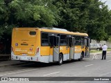 Companhia Carris Porto-Alegrense 0062 na cidade de Porto Alegre, Rio Grande do Sul, Brasil, por Juan Romero. Número da foto: #8437589.