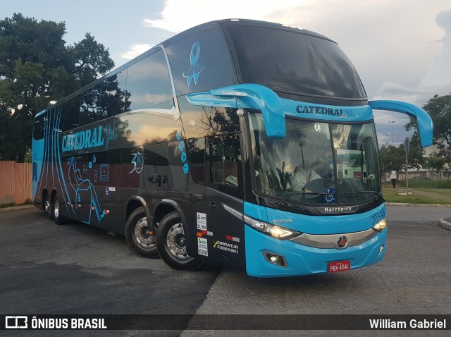 Catedral Turismo 20348 na cidade de Brasília, Distrito Federal, Brasil, por William Gabriel. Número da foto: #7485424.