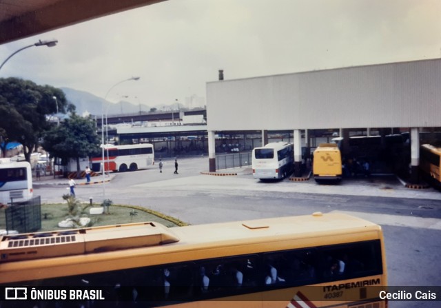 Viação Itapemirim 40387 na cidade de Rio de Janeiro, Rio de Janeiro, Brasil, por Cecilio Cais. ID da foto: 7485443.