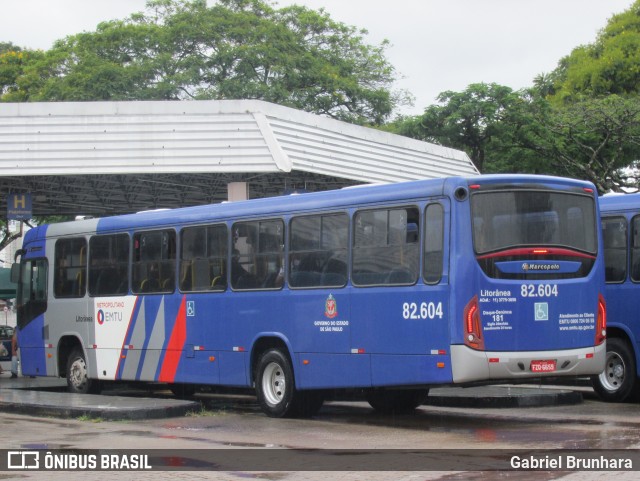 Litorânea Transportes Coletivos 82.604 na cidade de São José dos Campos, São Paulo, Brasil, por Gabriel Brunhara. Número da foto: #7485388.