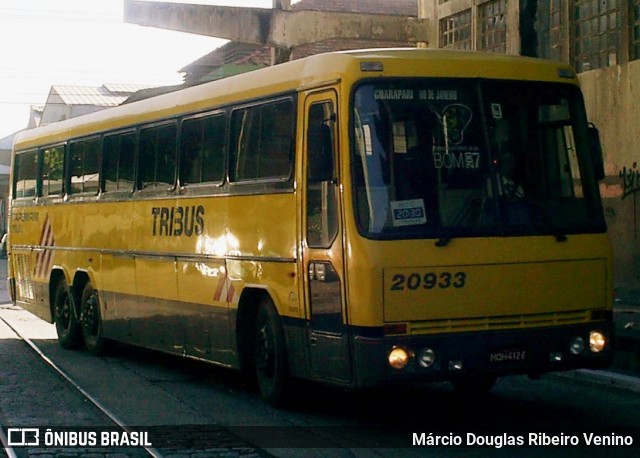 Viação Itapemirim 20933 na cidade de Rio de Janeiro, Rio de Janeiro, Brasil, por Márcio Douglas Ribeiro Venino. ID da foto: 7517381.