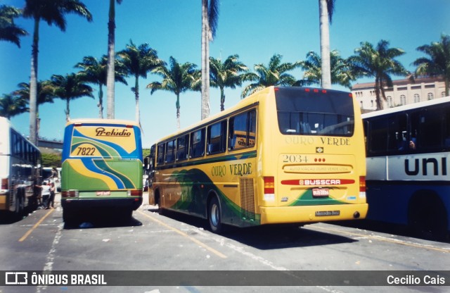 Auto Viação Ouro Verde 2034 na cidade de Aparecida, São Paulo, Brasil, por Cecilio Cais. ID da foto: 7515997.