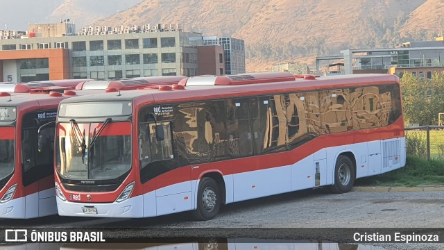 Redbus Urbano LX-DH-84 na cidade de Huechuraba, Santiago, Metropolitana de Santiago, Chile, por Cristian Espinoza. Número da foto: #7517816.