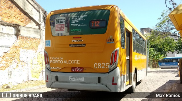 Companhia Carris Porto-Alegrense 0825 na cidade de Porto Alegre, Rio Grande do Sul, Brasil, por Max Ramos. Número da foto: #7523981.